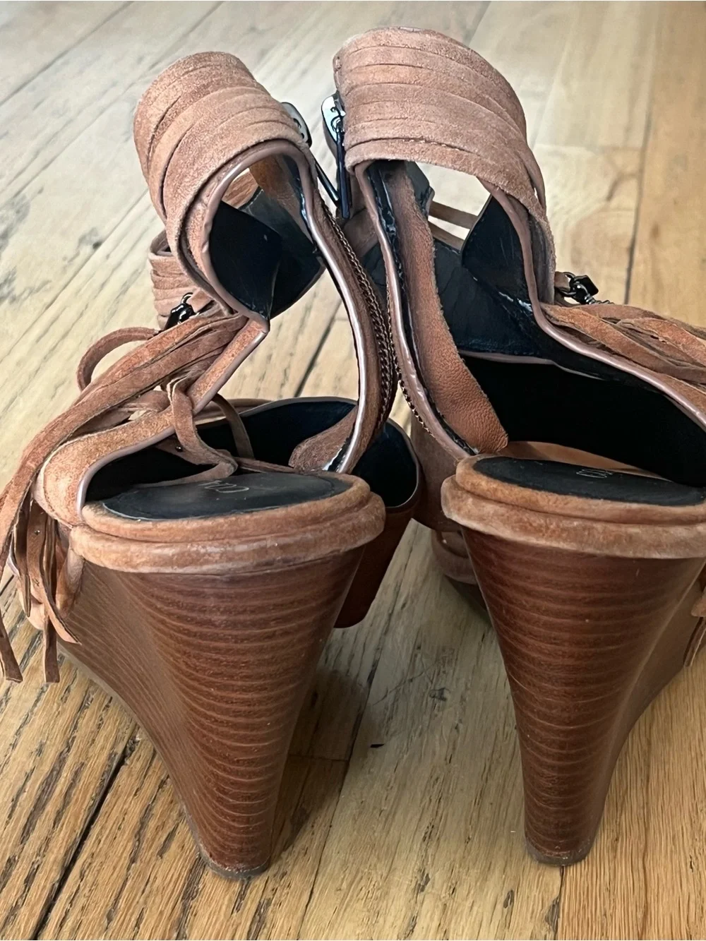 COACH Delaney Suede Fringe Wedge Sandals Saddle Tan Boho Ankle Cuff Size 10 EUC